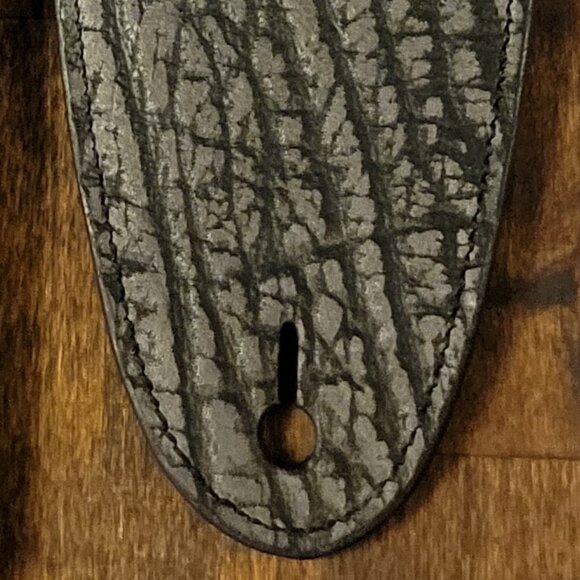 Exotic Dark Grey Wildebeest Premium Leather Guitar Strap – Ethically Sourced - Picture 1 of 9